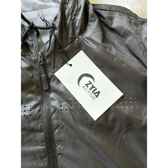 Zyia windbreaker jacket - Picture 4 of 9